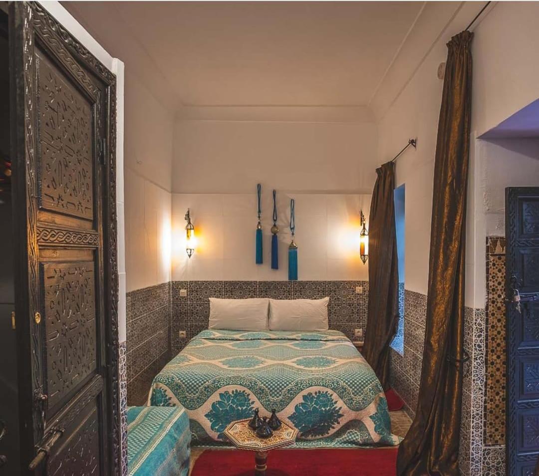 Riad Hugo مراكش الغرفة الصورة